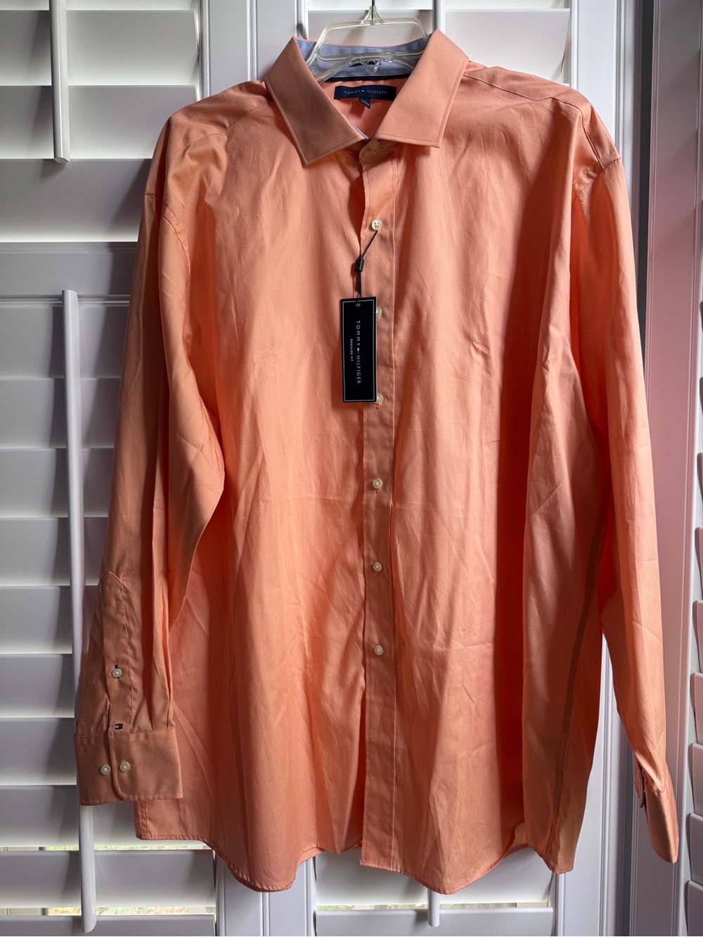 Tommy Hilfiger dress shirt. 18 34/35. NWT